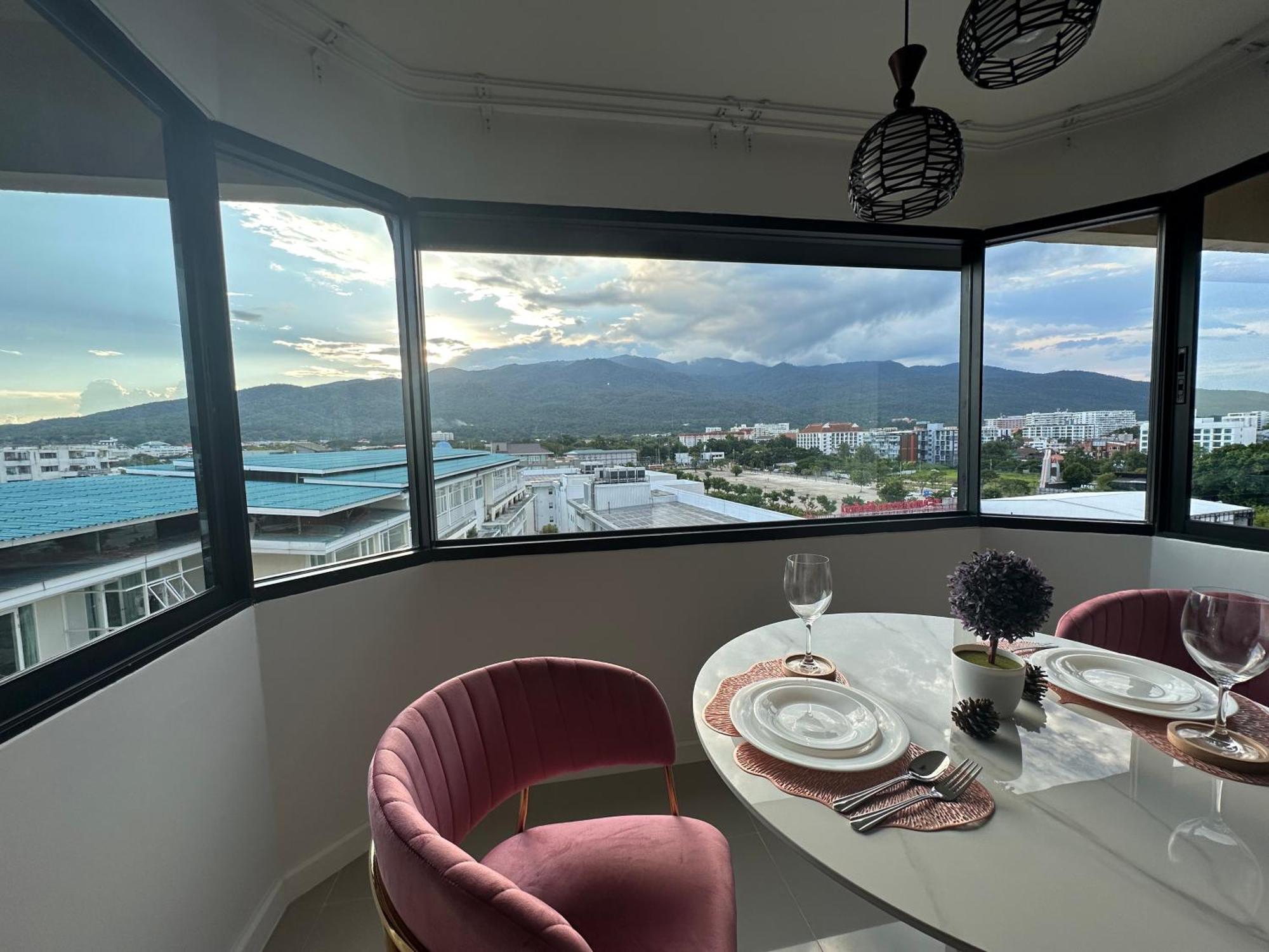 Mountain & City View Panorama At Nimman チエンマイ エクステリア 写真