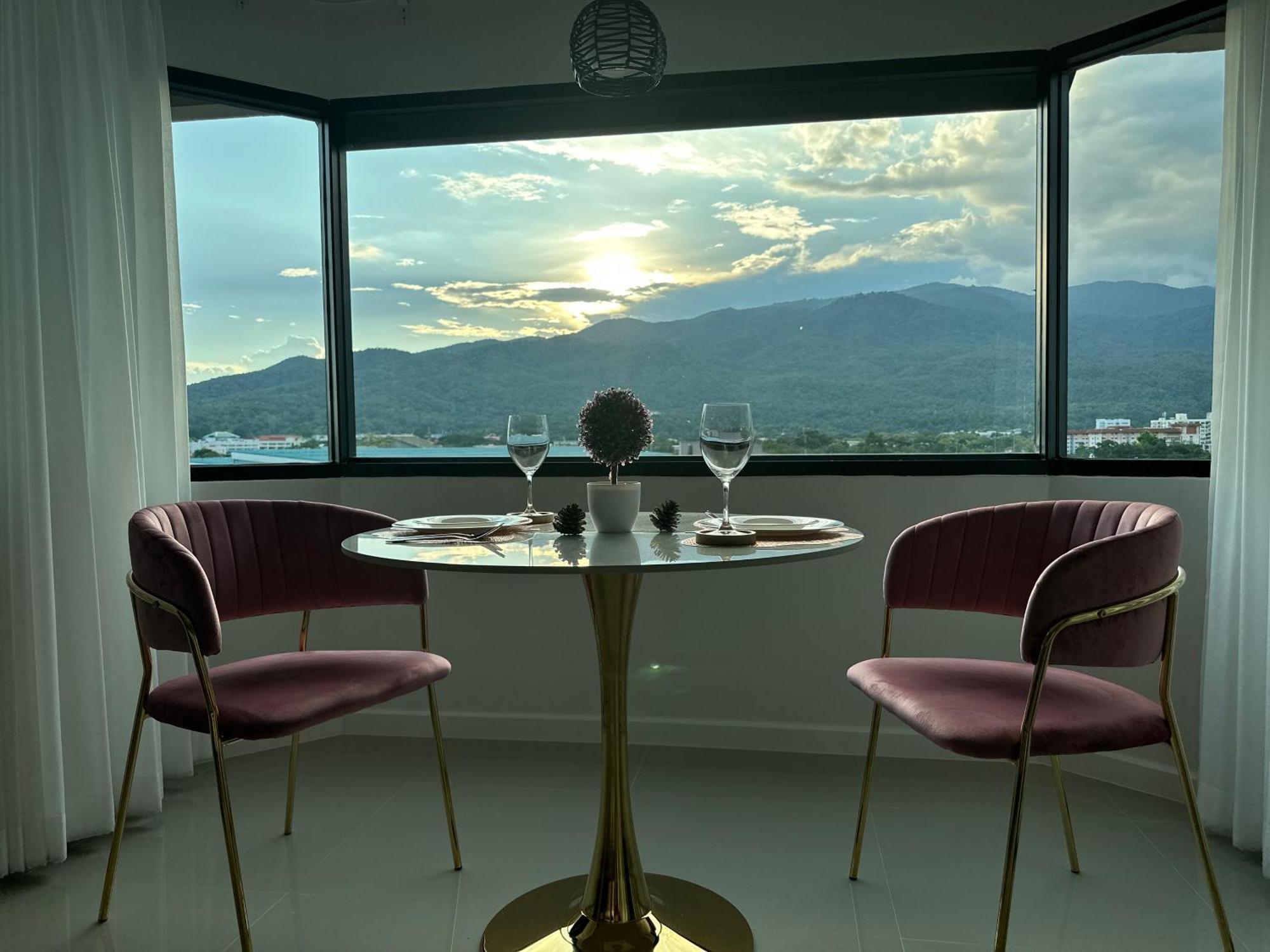 Mountain & City View Panorama At Nimman チエンマイ エクステリア 写真