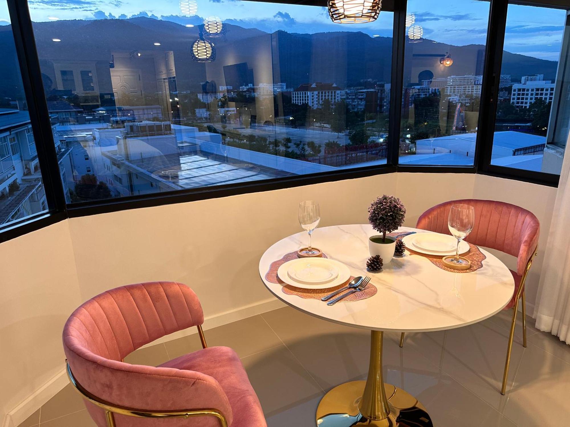 Mountain & City View Panorama At Nimman チエンマイ エクステリア 写真